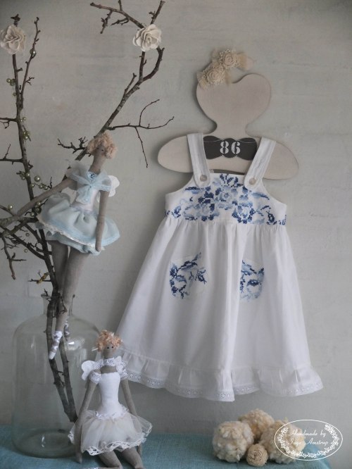 kjole_broderi_Blå_1